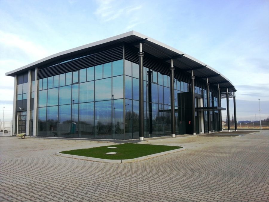Salon samochodowy nissan warszawa